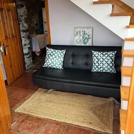 Alpstuga Waves Song - Porto Moniz